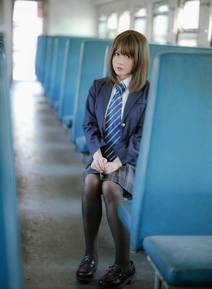 同学漂亮的未婚妻hd