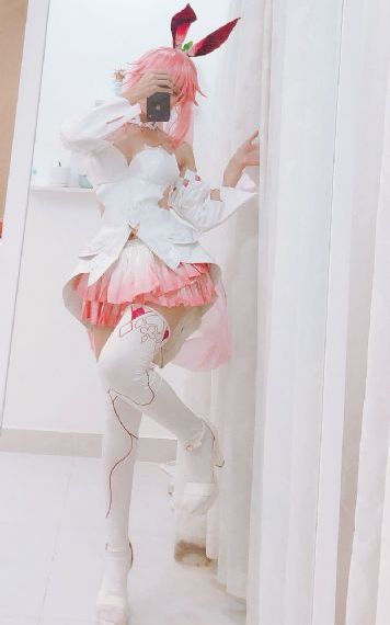 《女人的战争之肮脏的交易》电影