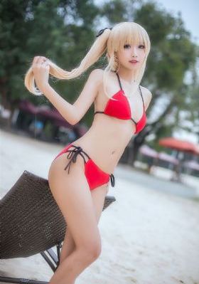 小林瞳